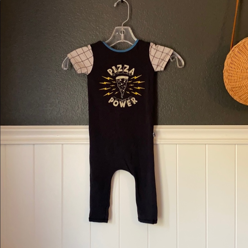 Rags to Raches RARE Pizza Power Romper